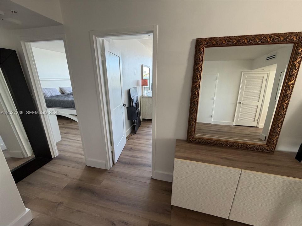 For Rent: $6,650 (2 beds, 2 baths, 1239 Square Feet)