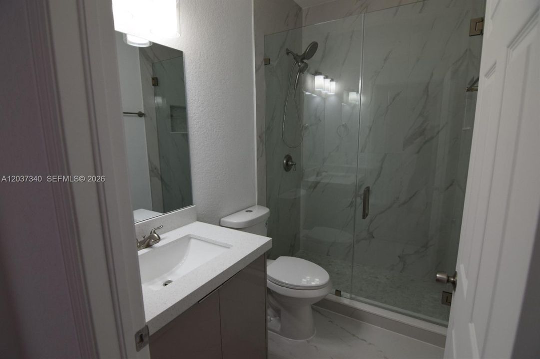 В аренду: $3,800 (3 спален, 2 ванн, 1520 Квадратных фут)
