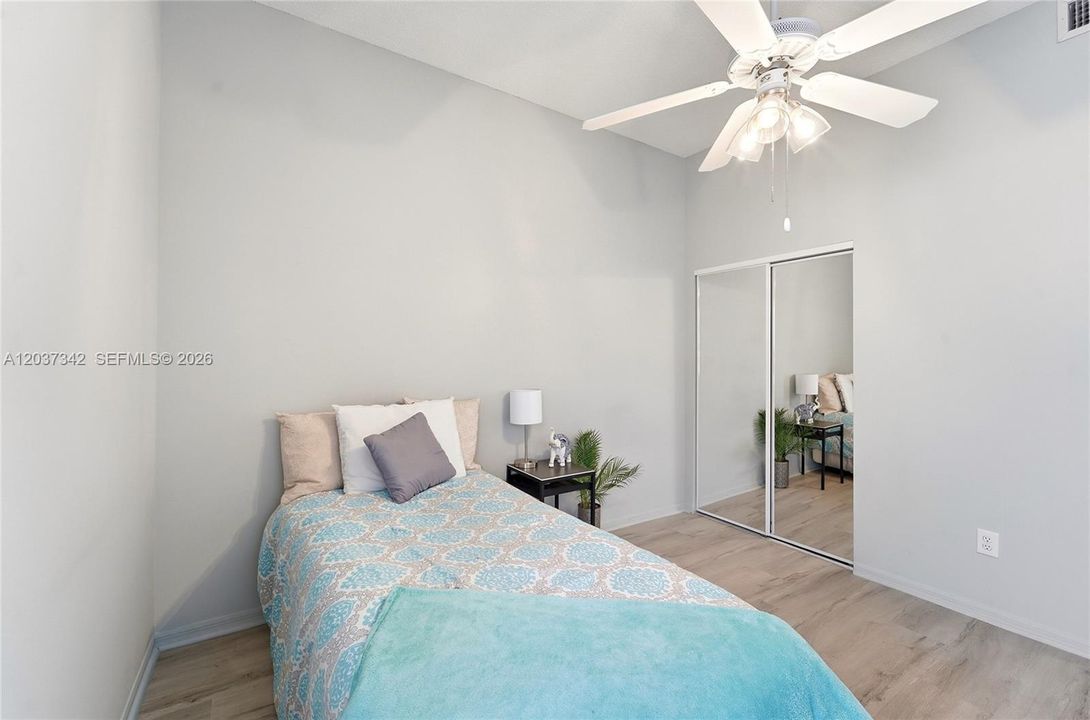 For Sale: $245,000 (2 beds, 2 baths, 1500 Square Feet)