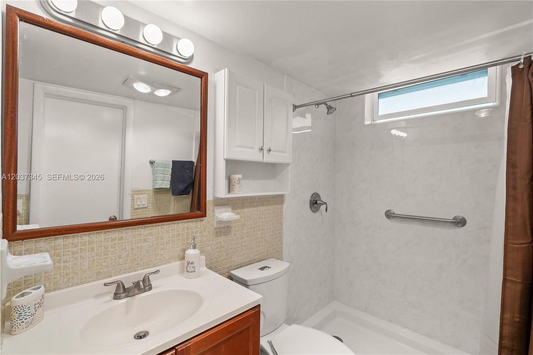For Rent: $1,600 (1 beds, 1 baths, 763 Square Feet)
