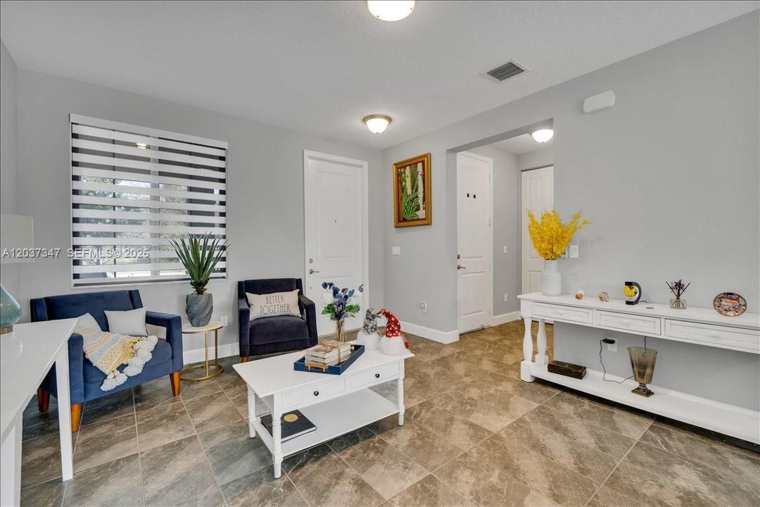 В аренду: $3,550 (3 спален, 2 ванн, 1446 Квадратных фут)