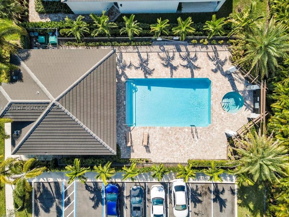 В аренду: $3,550 (3 спален, 2 ванн, 1446 Квадратных фут)