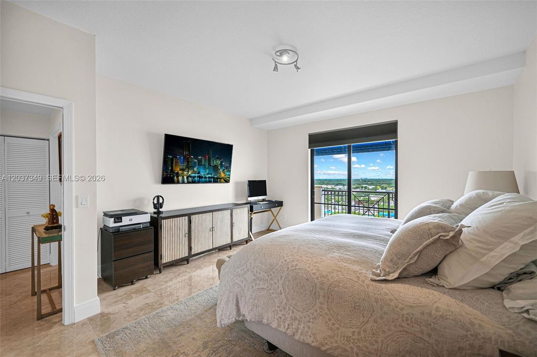 For Sale: $560,000 (2 beds, 2 baths, 1542 Square Feet)
