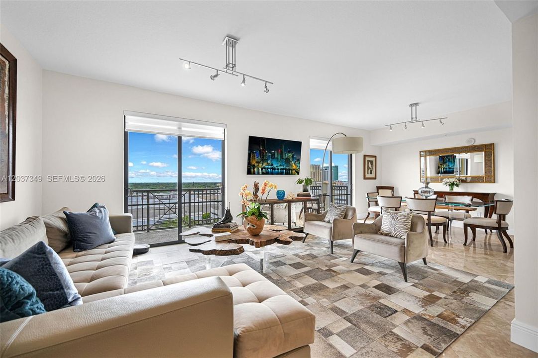 For Sale: $560,000 (2 beds, 2 baths, 1542 Square Feet)