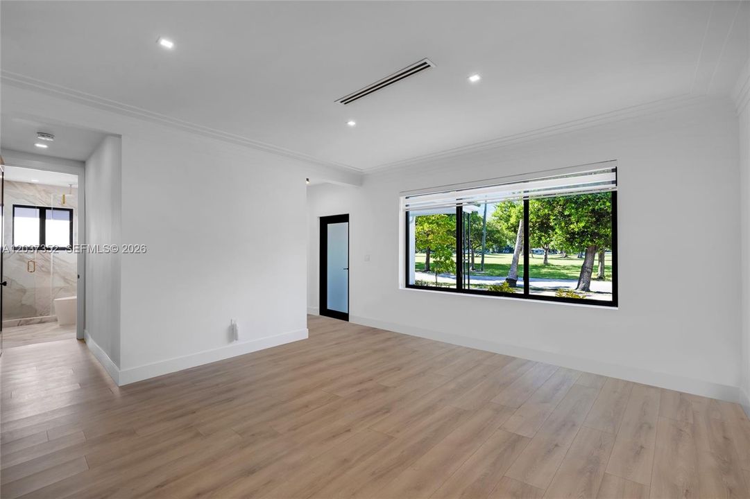 В аренду: $6,950 (3 спален, 3 ванн, 2041 Квадратных фут)