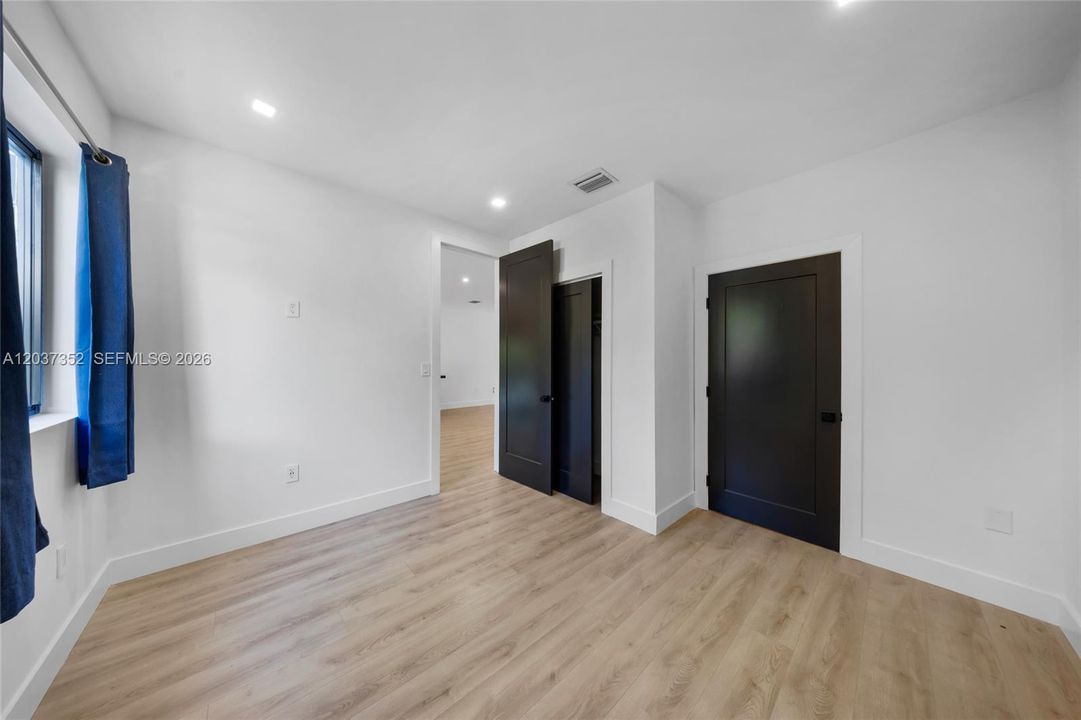 В аренду: $6,950 (3 спален, 3 ванн, 2041 Квадратных фут)