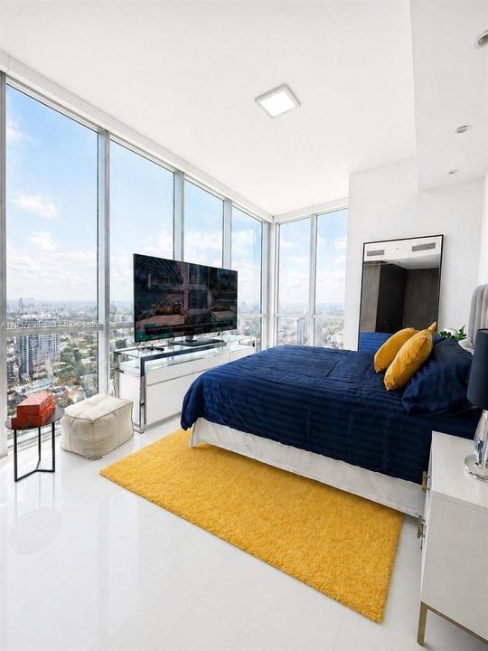 For Rent: $10,300 (3 beds, 2 baths, 2106 Square Feet)