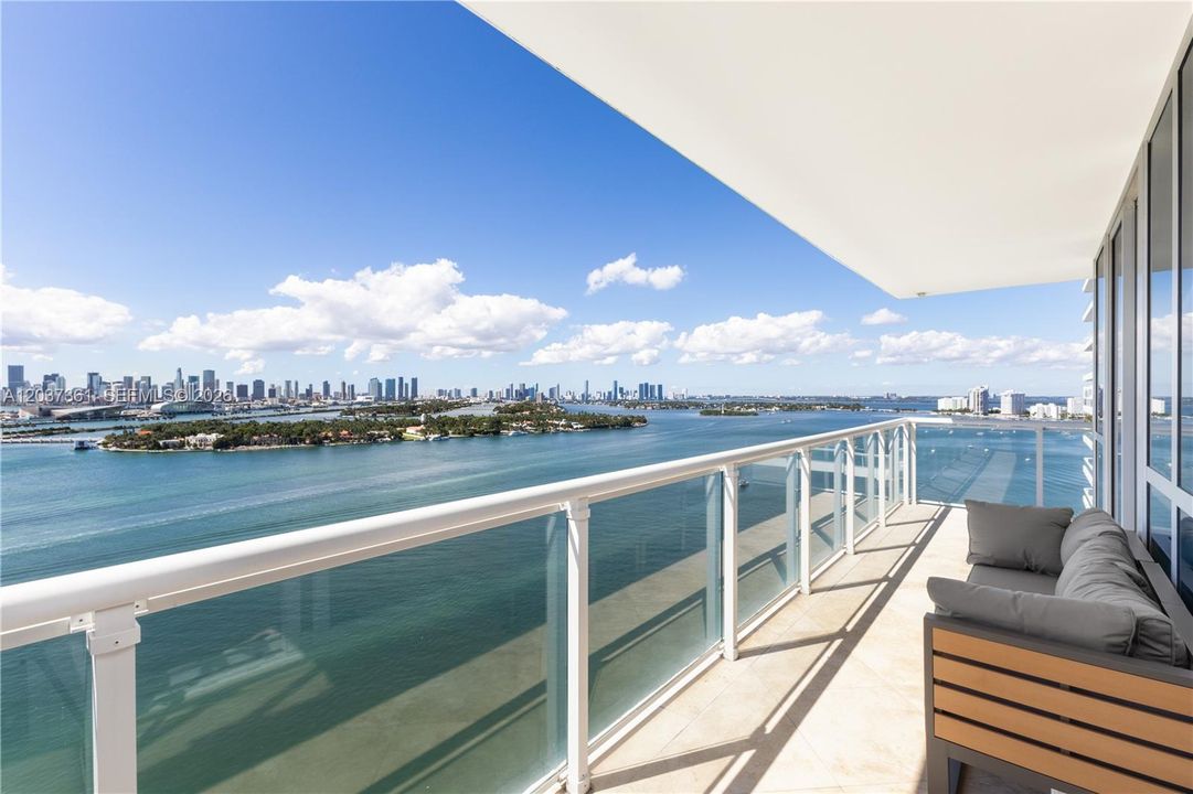 For Rent: $9,000 (2 beds, 2 baths, 1210 Square Feet)