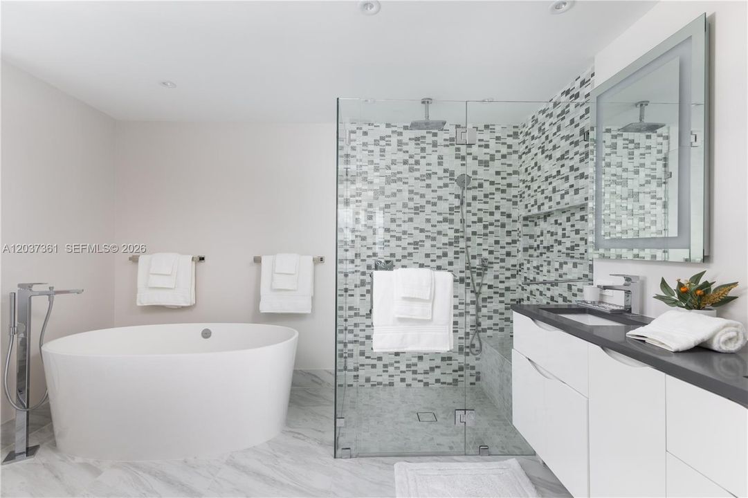 For Rent: $9,000 (2 beds, 2 baths, 1210 Square Feet)