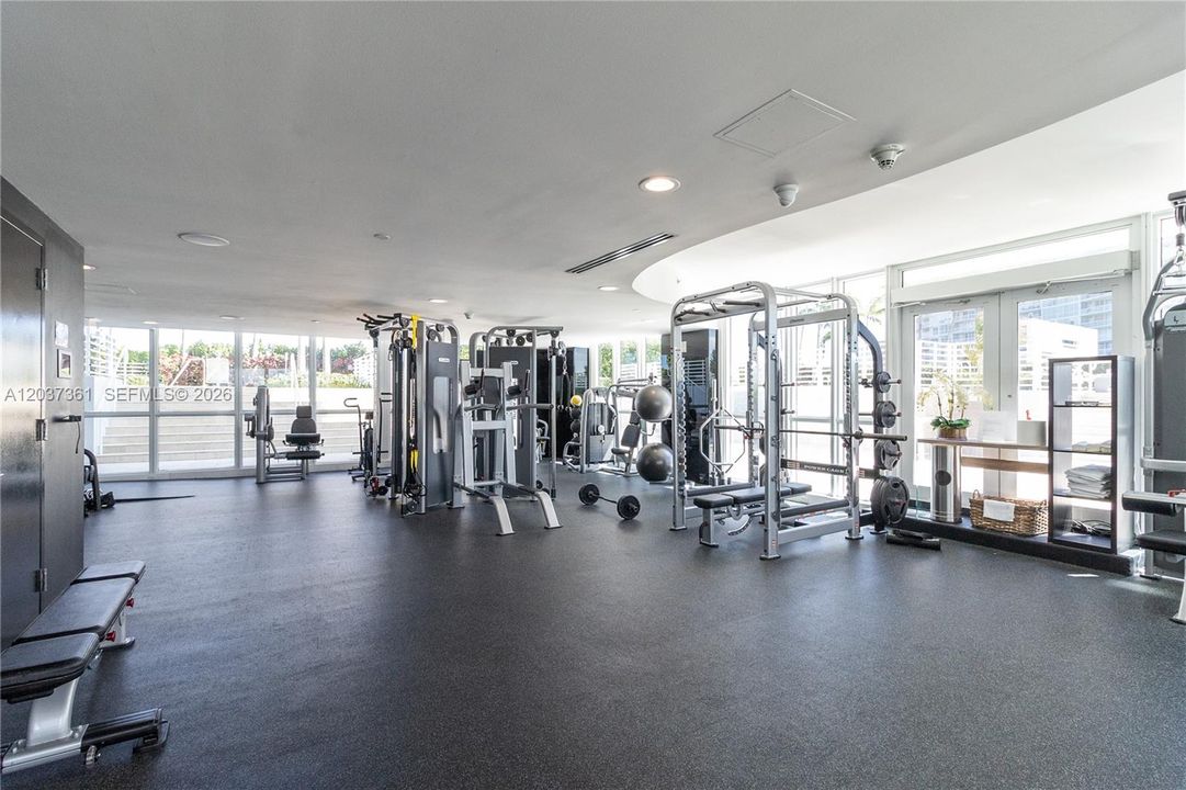 For Rent: $9,000 (2 beds, 2 baths, 1210 Square Feet)