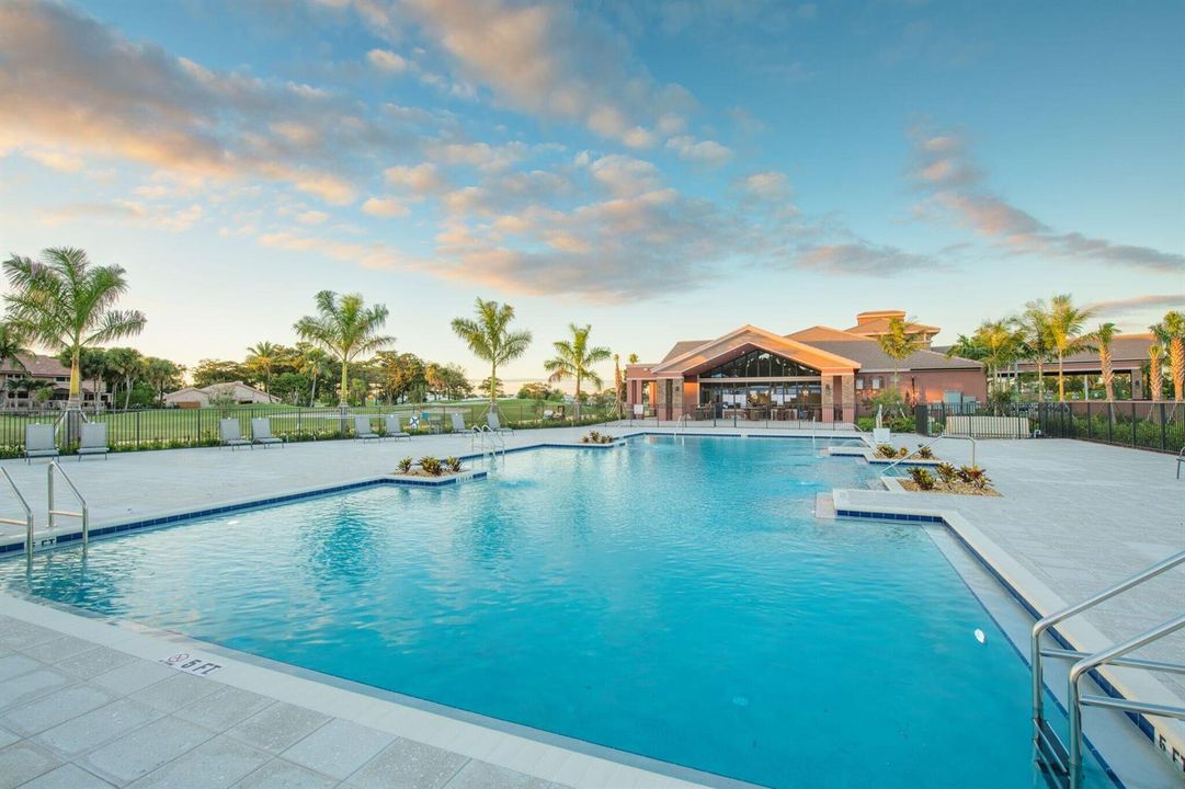 Clubhouse Back Pool