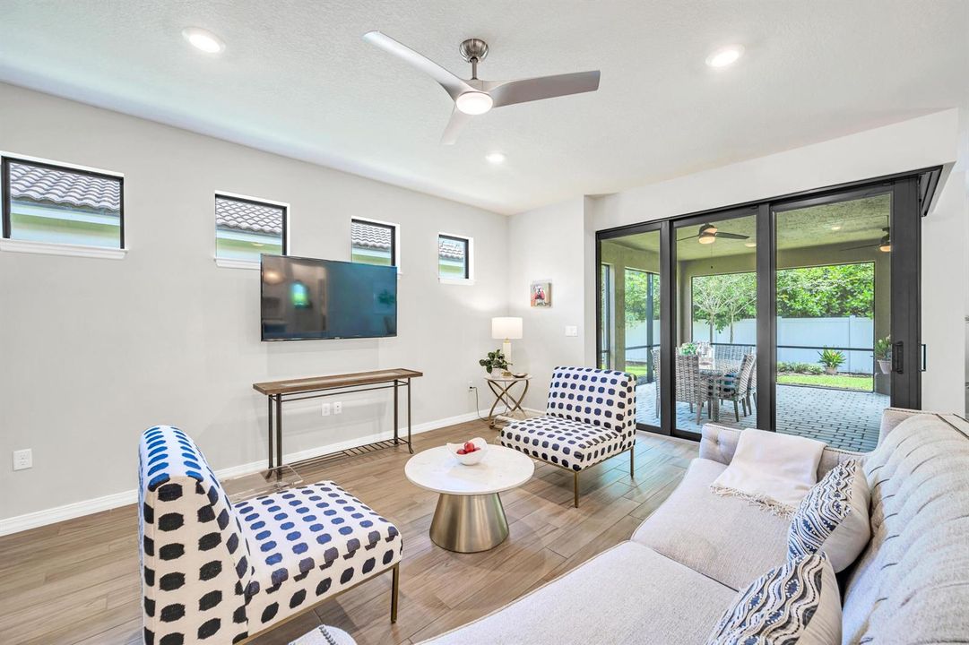 8028 NW 78TH ST-23