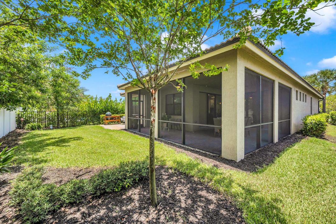 8028 NW 78TH ST-9