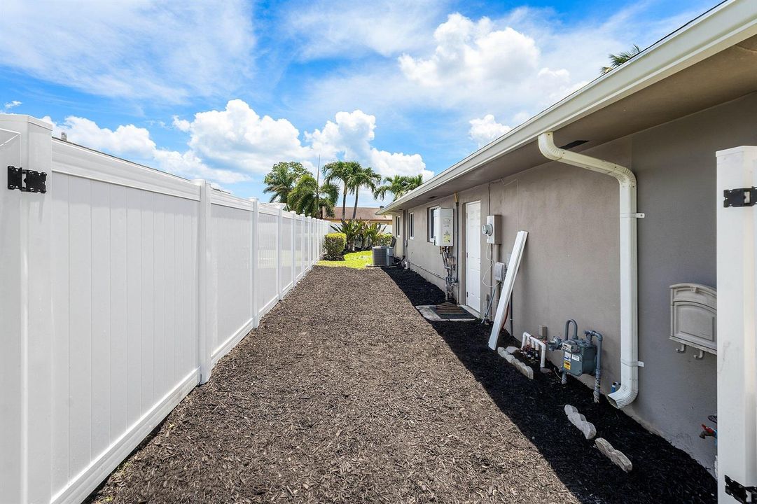 032-11832BanyanStreet-PalmBeachGardens-F