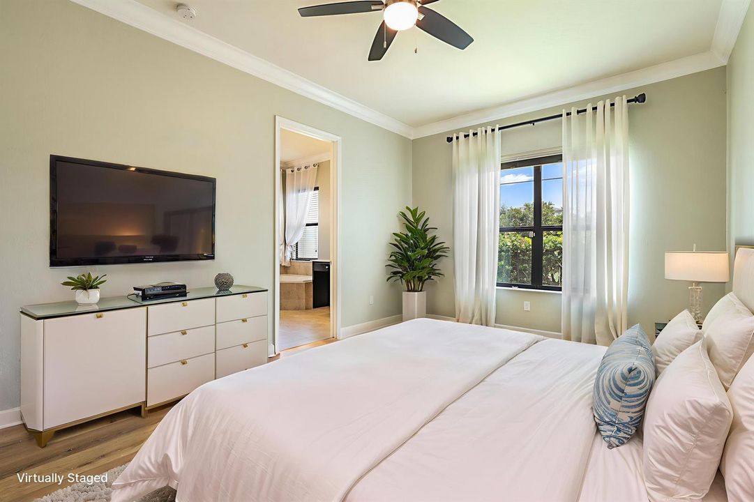 8904-Sea-Chase-Drive-23 - Bedroom - Luxu