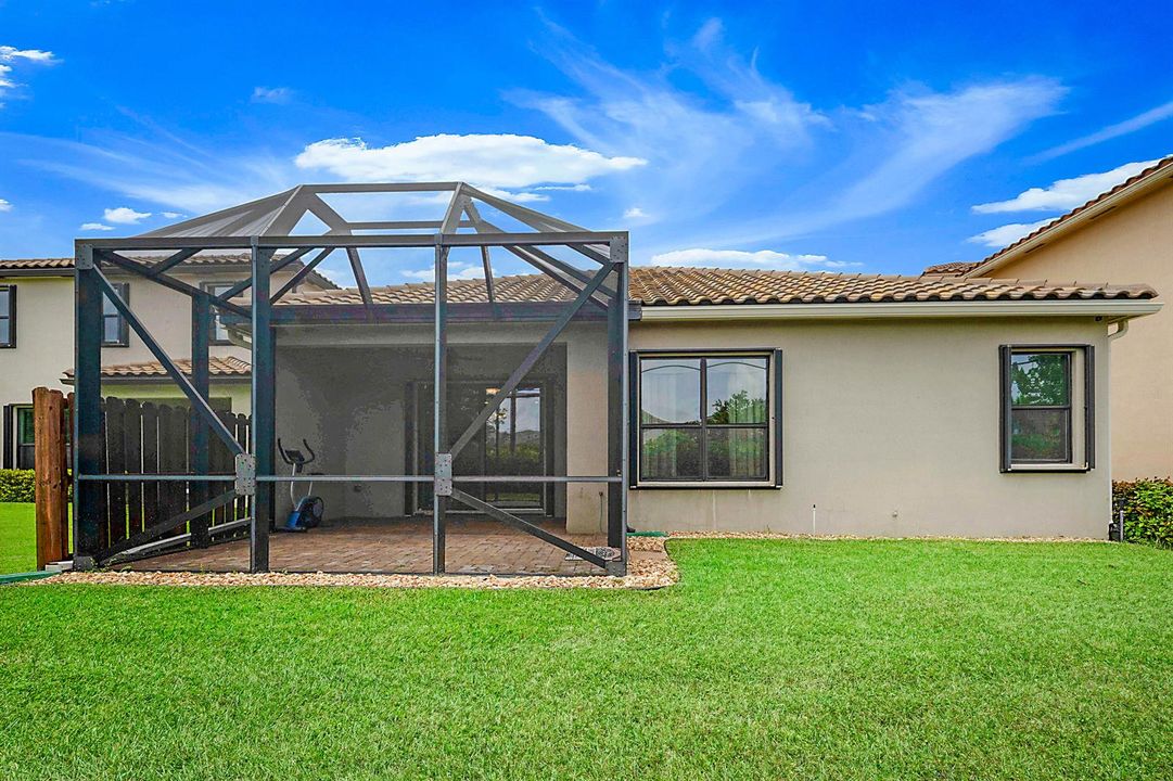 8904 Sea Chase Drive -40