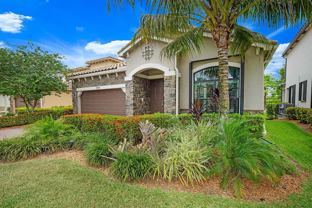 8904 Sea Chase Drive -41