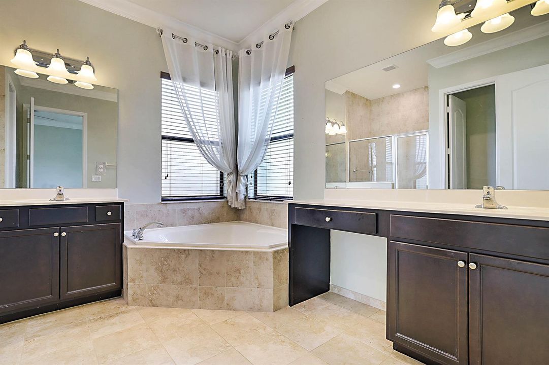 8904 Sea Chase Drive -26