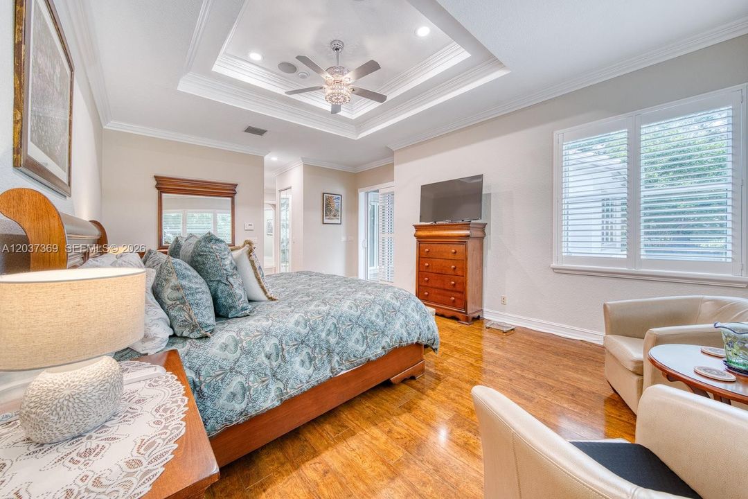 For Sale: $1,395,000 (5 beds, 3 baths, 3668 Square Feet)