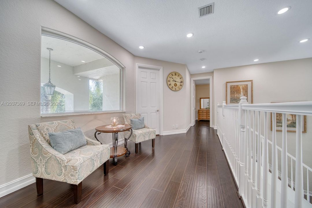 For Sale: $1,395,000 (5 beds, 3 baths, 3668 Square Feet)