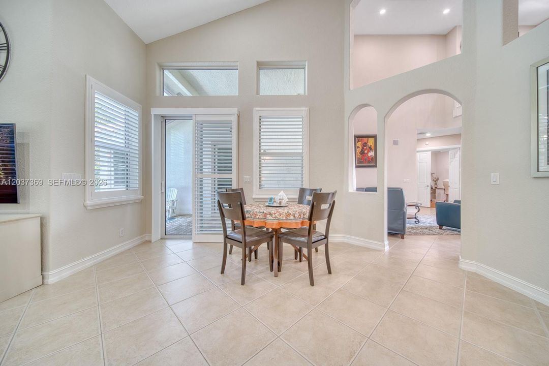 For Sale: $1,395,000 (5 beds, 3 baths, 3668 Square Feet)