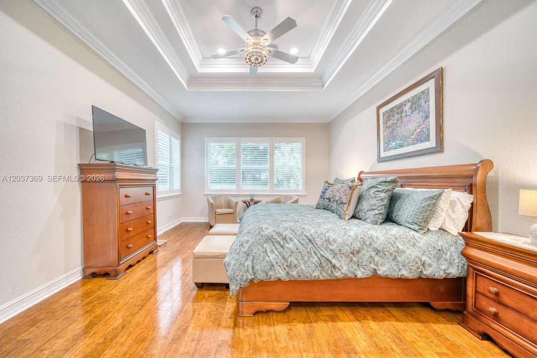 For Sale: $1,395,000 (5 beds, 3 baths, 3668 Square Feet)