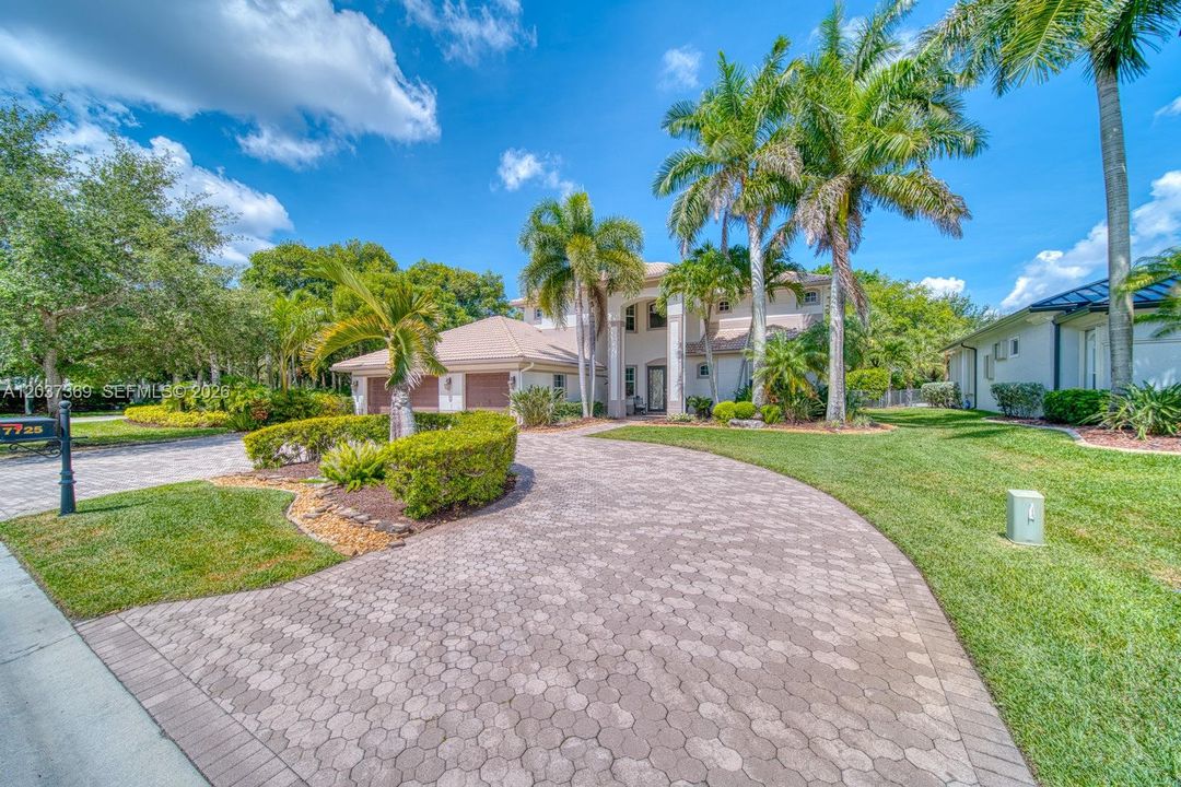 For Sale: $1,395,000 (5 beds, 3 baths, 3668 Square Feet)