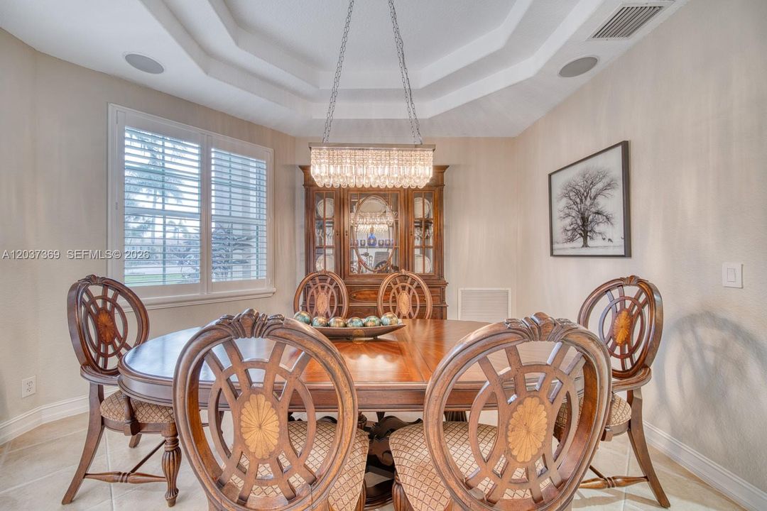 For Sale: $1,395,000 (5 beds, 3 baths, 3668 Square Feet)