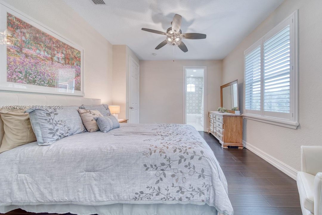 For Sale: $1,395,000 (5 beds, 3 baths, 3668 Square Feet)
