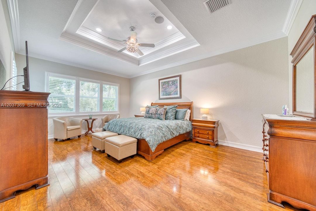 For Sale: $1,395,000 (5 beds, 3 baths, 3668 Square Feet)