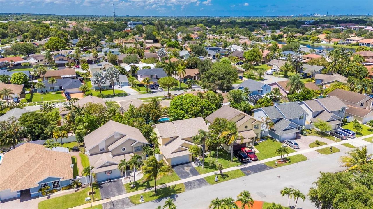 For Sale: $659,900 (4 beds, 2 baths, 2114 Square Feet)