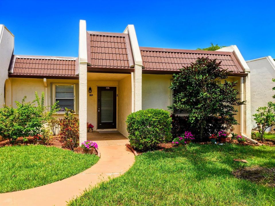 175 Lake Susan Lane West Palm Beach