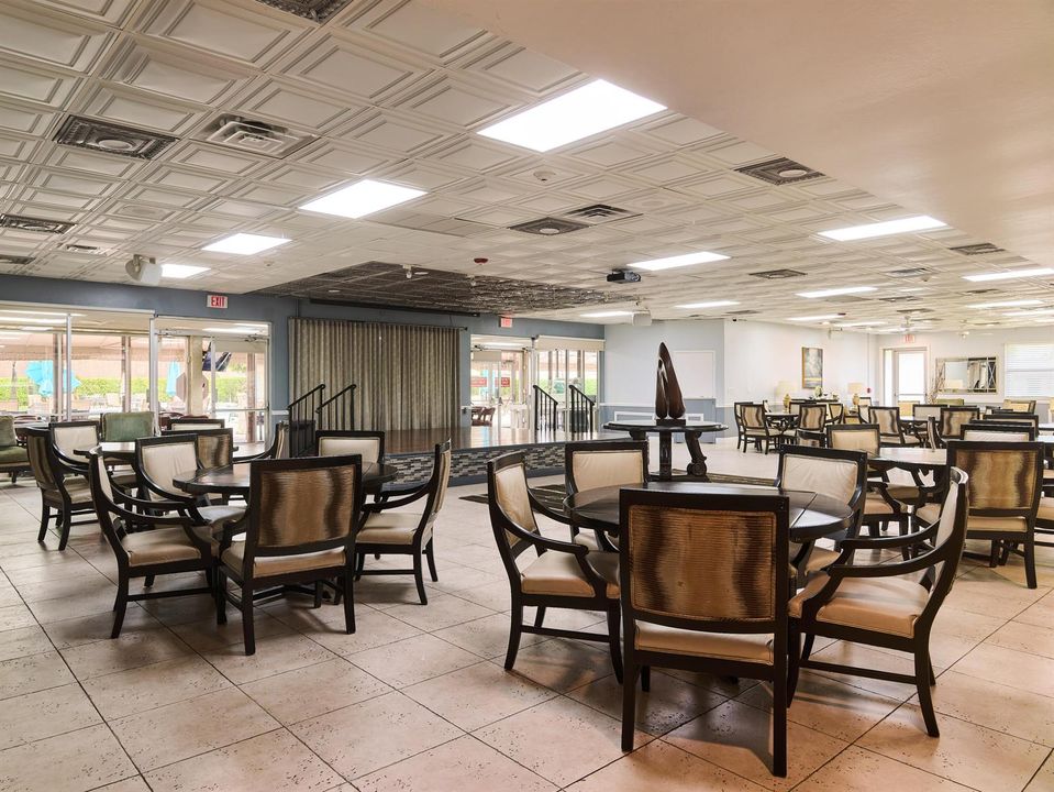 Golden Lakes Village Clubhouse