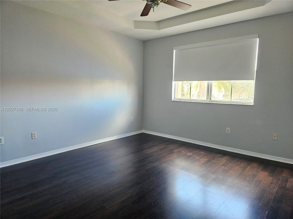 For Rent: $3,200 (3 beds, 2 baths, 1518 Square Feet)