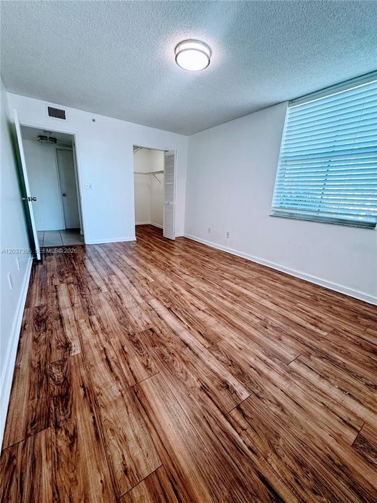En Renta: $2,050 (1 camas, 1 baños, 700 Pies cuadrados)