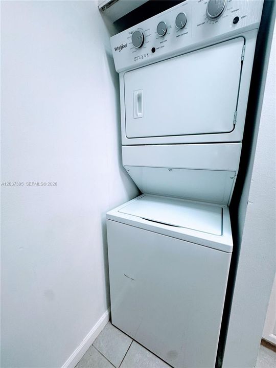 En Renta: $2,050 (1 camas, 1 baños, 700 Pies cuadrados)
