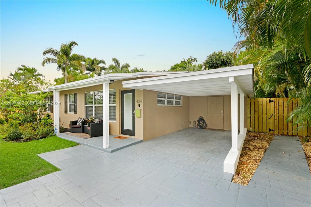 For Sale: $895,000 (3 beds, 2 baths, 1344 Square Feet)