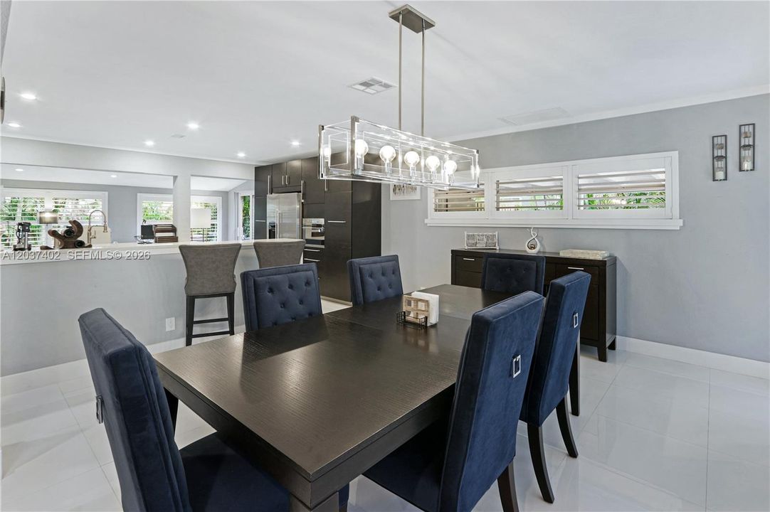 For Sale: $895,000 (3 beds, 2 baths, 1344 Square Feet)