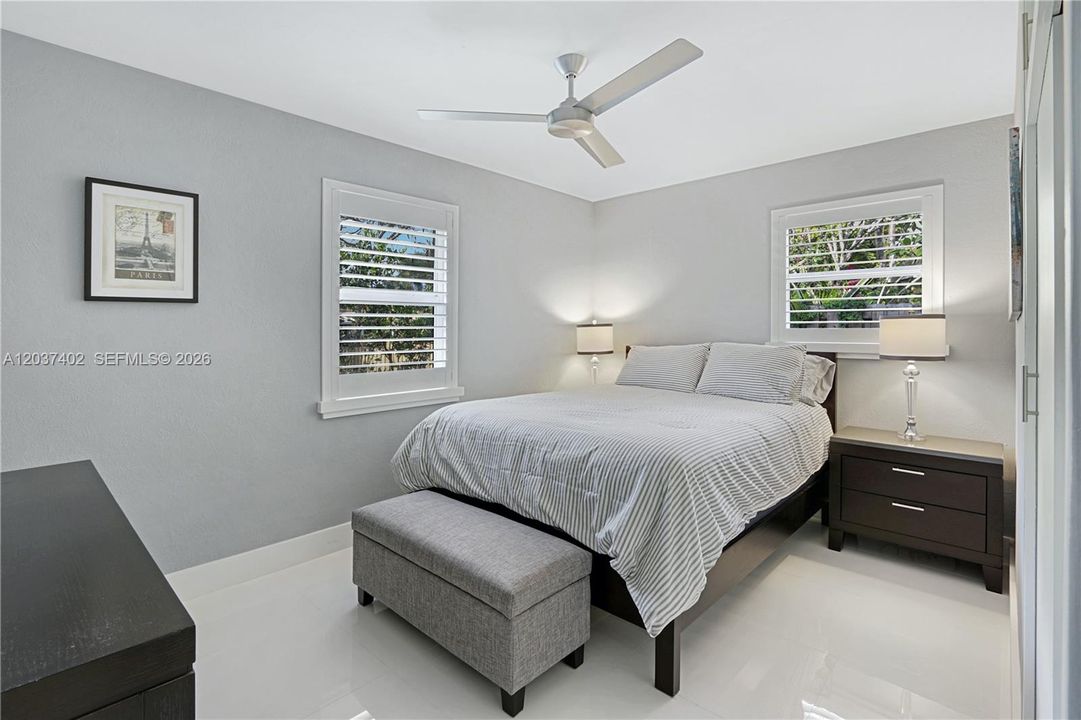 For Sale: $895,000 (3 beds, 2 baths, 1344 Square Feet)