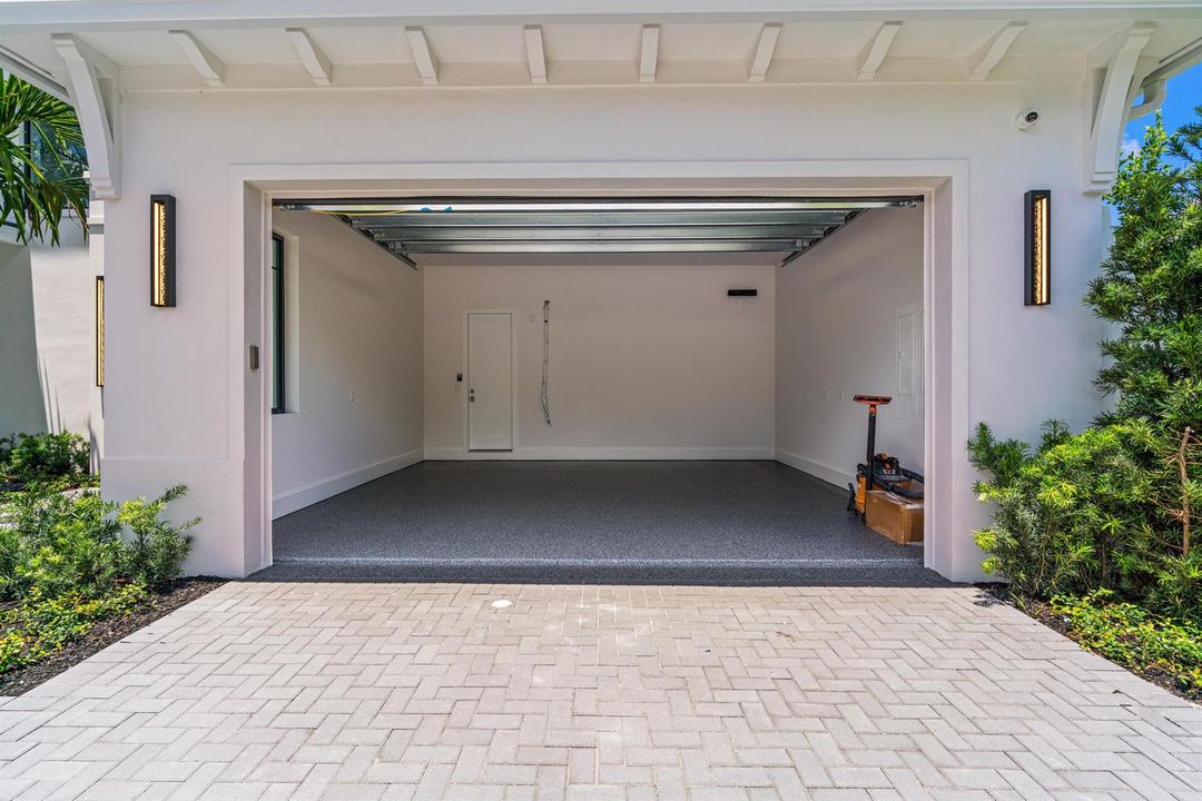 DayExterior-2