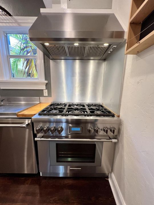 Thermador Gas Range