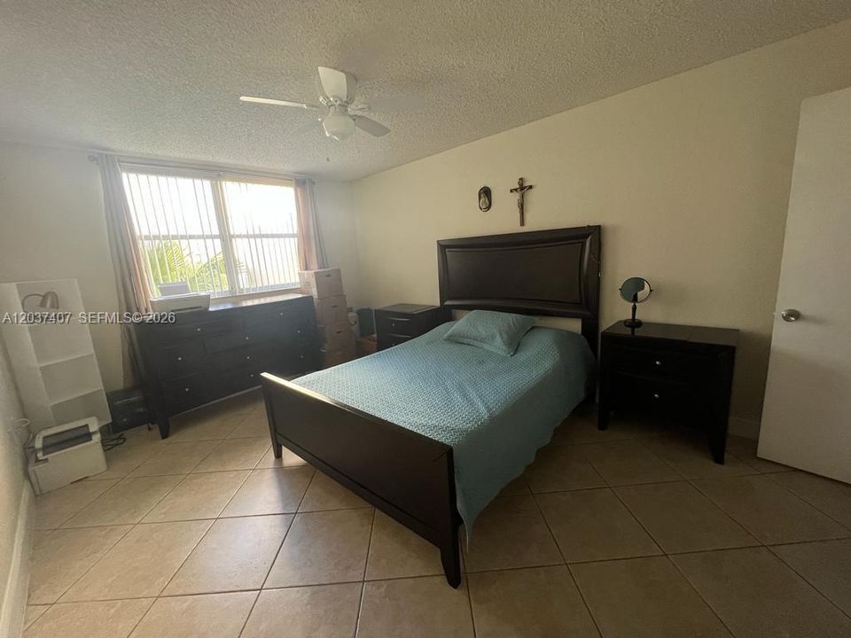 En Renta: $1,975 (1 camas, 1 baños, 810 Pies cuadrados)