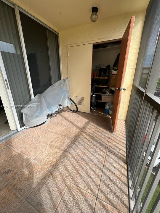 En Renta: $1,975 (1 camas, 1 baños, 810 Pies cuadrados)