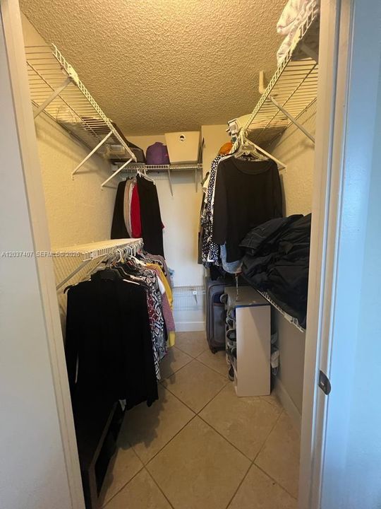 En Renta: $1,975 (1 camas, 1 baños, 810 Pies cuadrados)