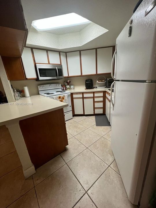 En Renta: $1,975 (1 camas, 1 baños, 810 Pies cuadrados)
