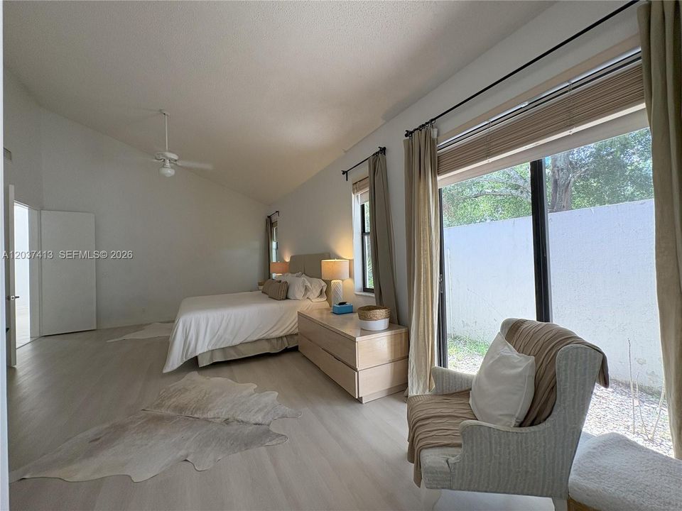 For Rent: $10,000 (3 beds, 3 baths, 2703 Square Feet)