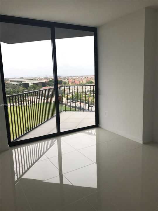 В аренду: $3,450 (2 спален, 2 ванн, 961 Квадратных фут)