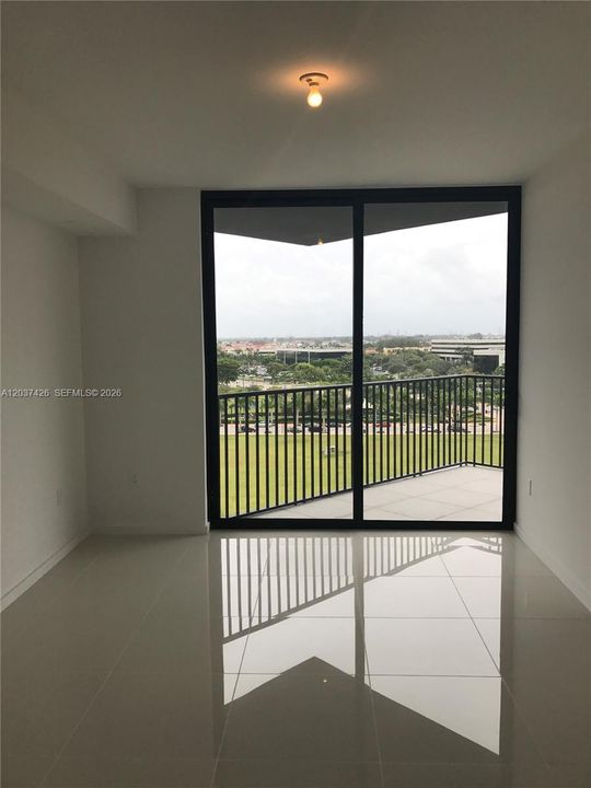 В аренду: $3,450 (2 спален, 2 ванн, 961 Квадратных фут)