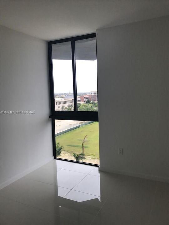 В аренду: $3,450 (2 спален, 2 ванн, 961 Квадратных фут)