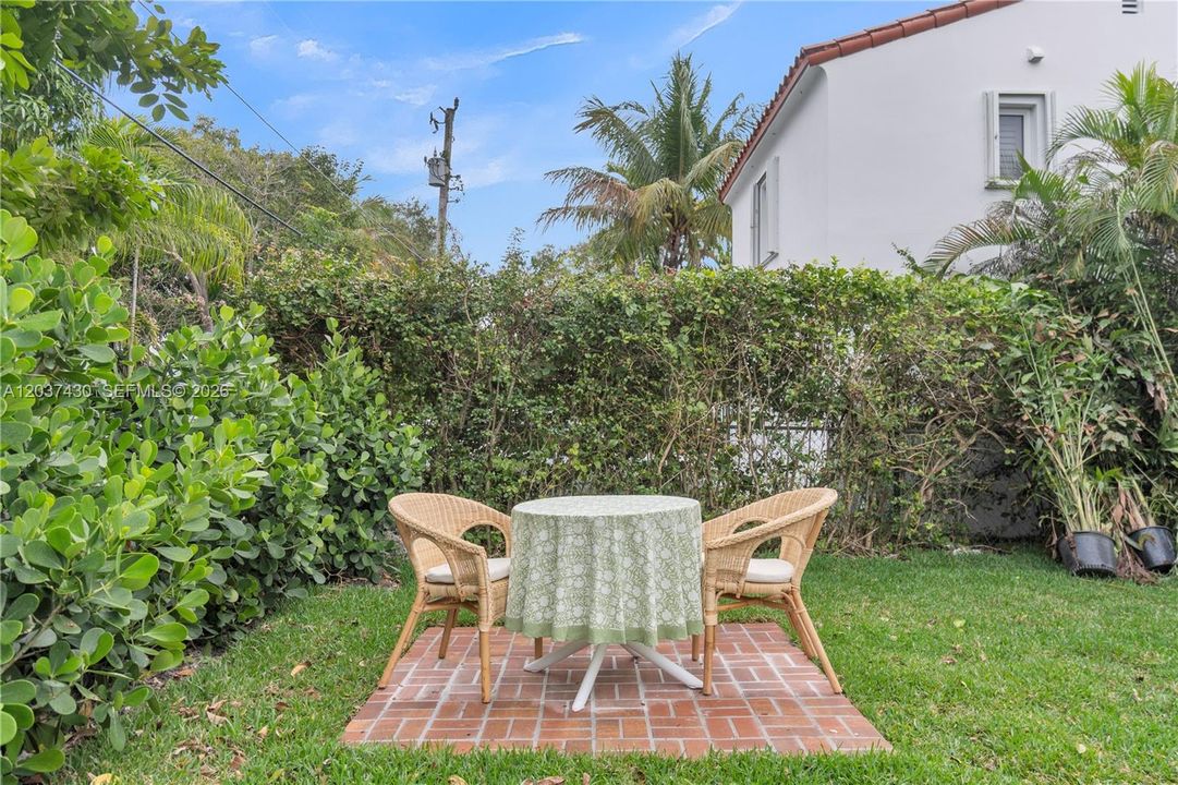 For Rent: $10,000 (4 beds, 3 baths, 2787 Square Feet)